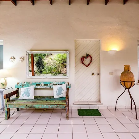 Scenic Retreat, Panoramic Near Pula Chia