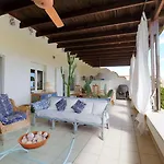 Scenic Retreat, Panoramic Near Pula Chia Holiday home Is Molas