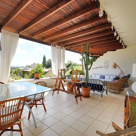 Scenic Retreat, Panoramic Near Pula Chia