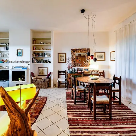 Feriehus Scenic Retreat, Panoramic Near Pula Chia *