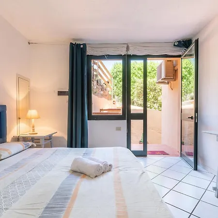 Holiday home Scenic Retreat, Panoramic Near Pula Chia