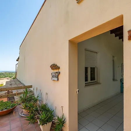 Casa de Férias Scenic Retreat, Panoramic Near Pula Chia